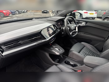 Used Audi Q4 e-tron 2022 for sale - 76442076: Photo