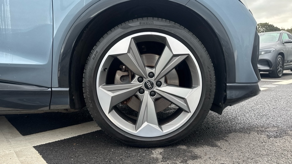 Used Audi Q4 e-tron 2022 for sale - 76442076: Photo 5