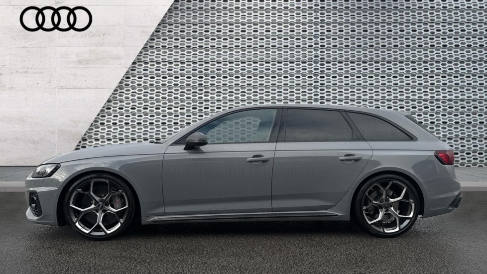 Used Audi RS4 2025 for sale - 76937565: Photo 9