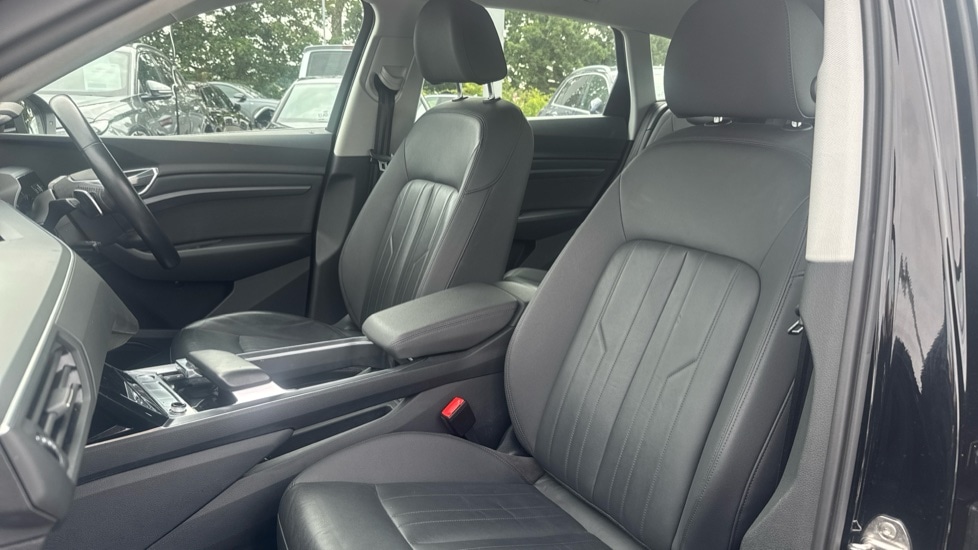 Used Audi e-tron 2020 for sale - 76954496: Photo 17