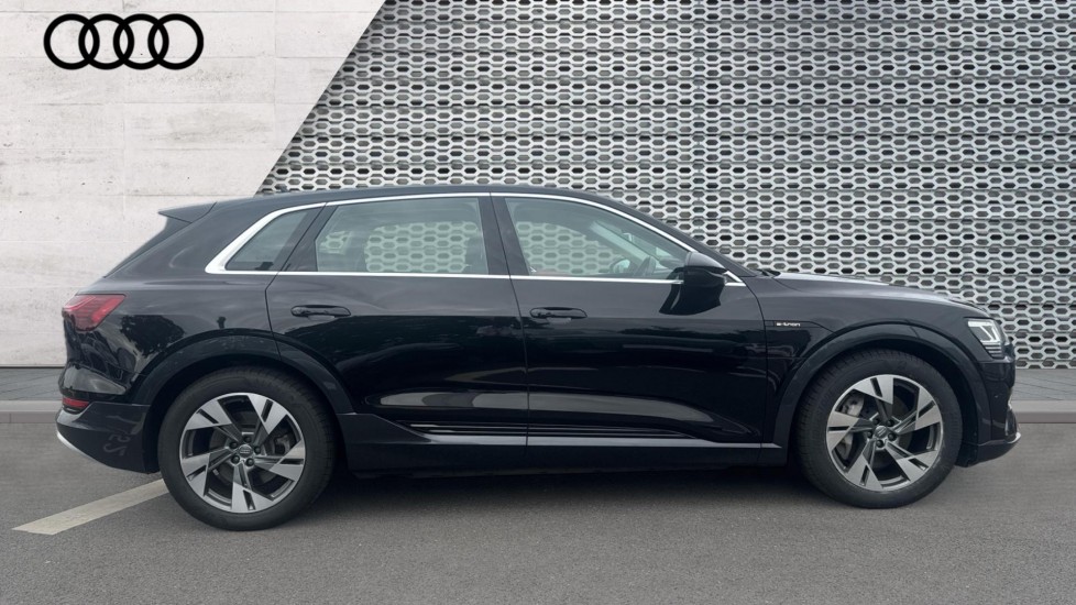 Used Audi e-tron 2020 for sale - 76954496: Photo 4