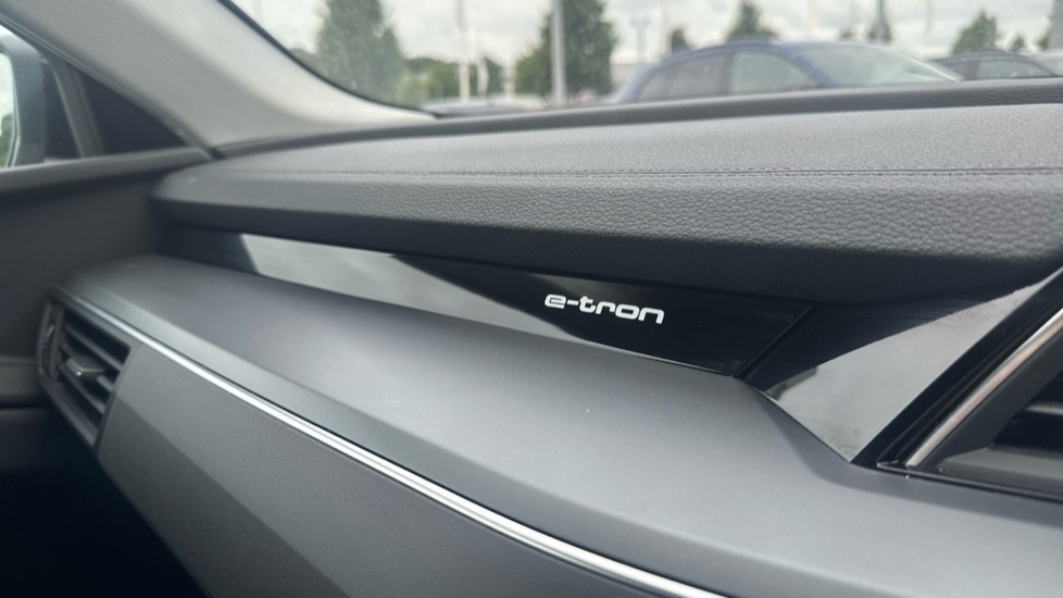Used Audi e-tron 2020 for sale - 76954496: Photo 44