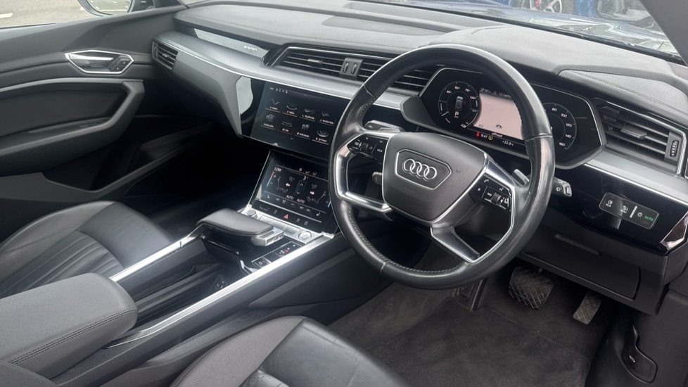 Used Audi e-tron 2020 for sale - 76954496: Photo 6