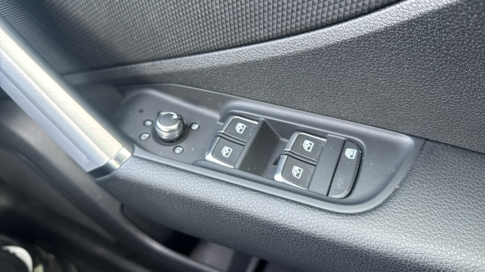 Used Audi Q2 2023 for sale - 76684371: Photo 28