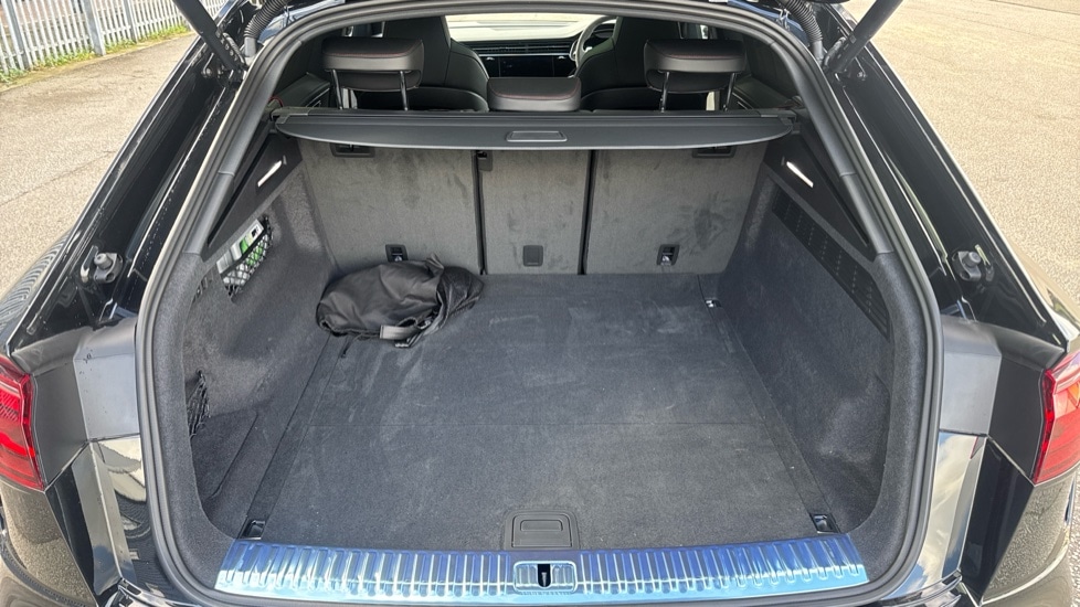 Used Audi RS Q8 2025 for sale - 76872145: Photo 18