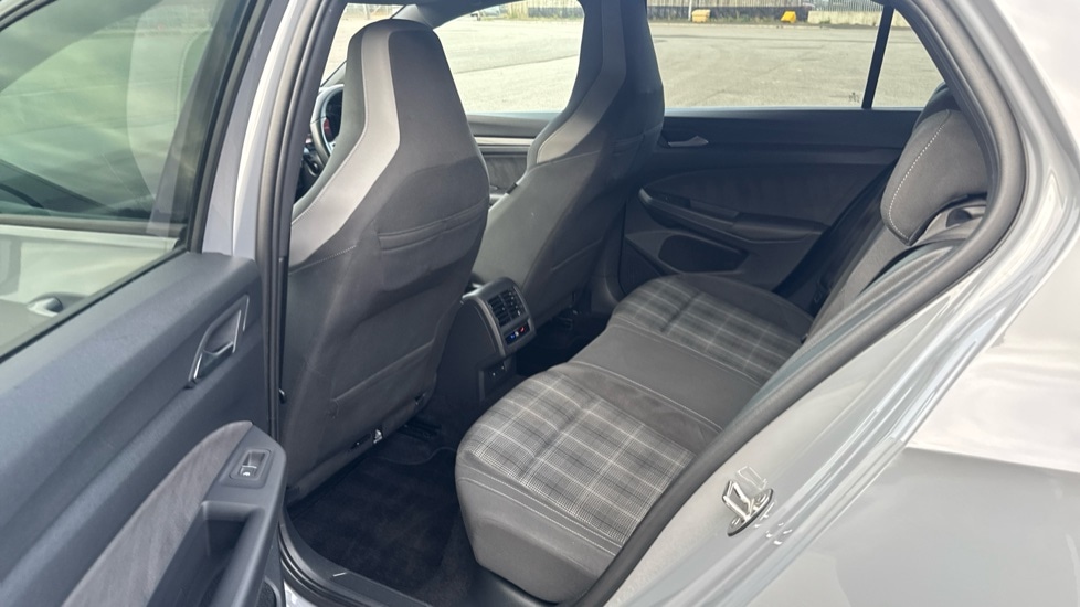 Used Volkswagen Golf 2023 for sale - 76404716: Photo 14