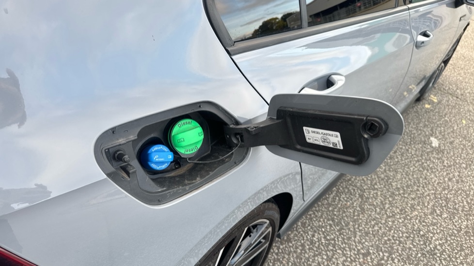 Used Volkswagen Golf 2023 for sale - 76404716: Photo 29