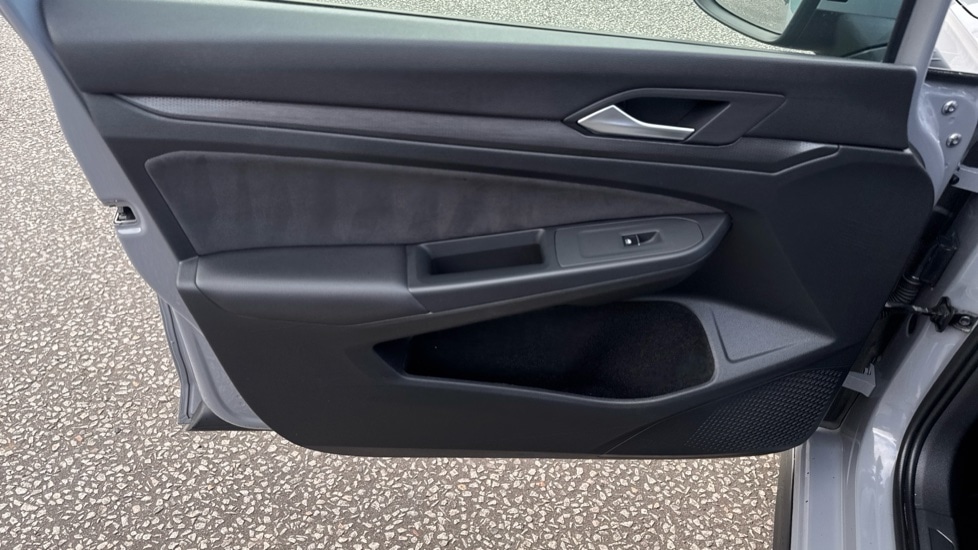 Used Volkswagen Golf 2023 for sale - 76404716: Photo 33