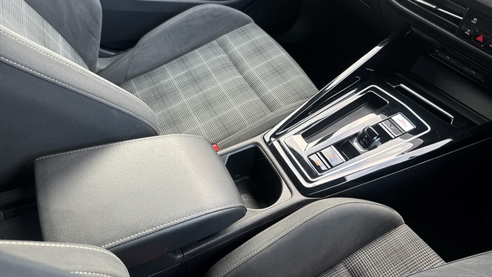 Used Volkswagen Golf 2023 for sale - 76404716: Photo 39