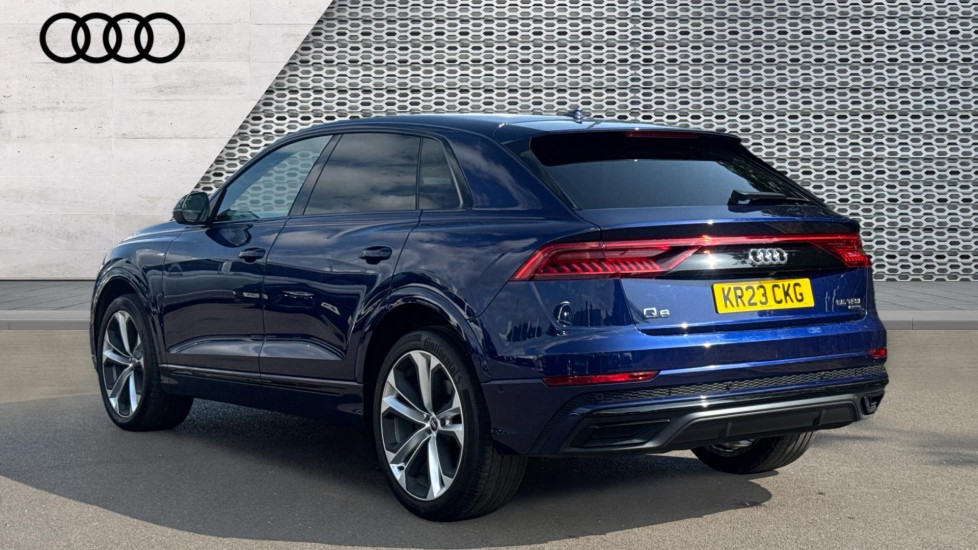 Used Audi Q8 2023 for sale - 76400839: Photo 3