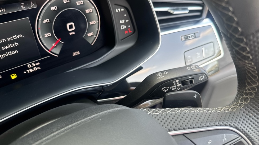 Used Audi Q8 2023 for sale - 76400839: Photo 30