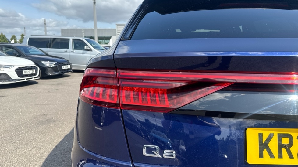 Used Audi Q8 2023 for sale - 76400839: Photo 33