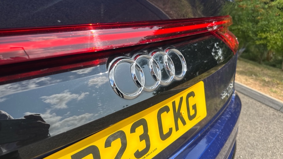 Used Audi Q8 2023 for sale - 76400839: Photo 43