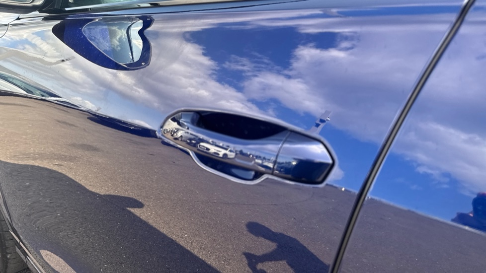 Used Audi Q8 2023 for sale - 76400839: Photo 44