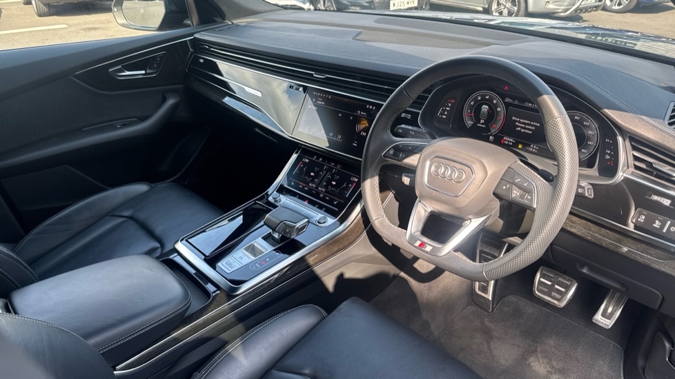 Used Audi Q8 2023 for sale - 76400839: Photo 6