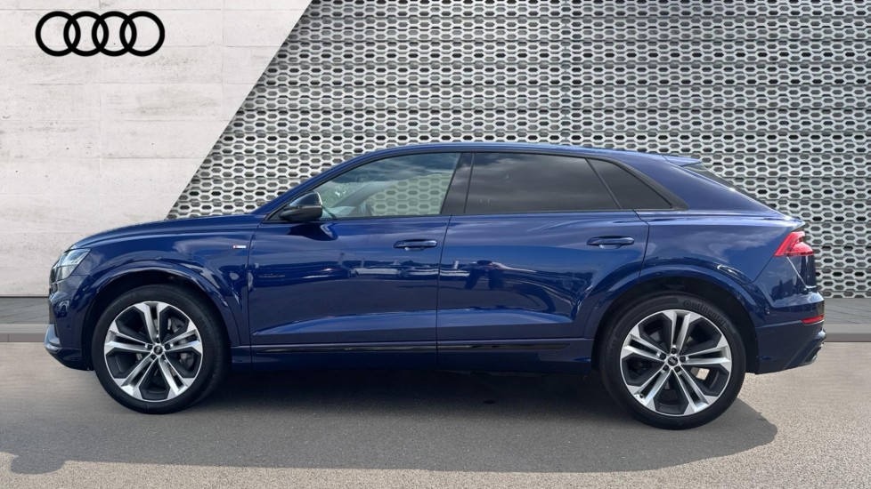 Used Audi Q8 2023 for sale - 76400839: Photo 9
