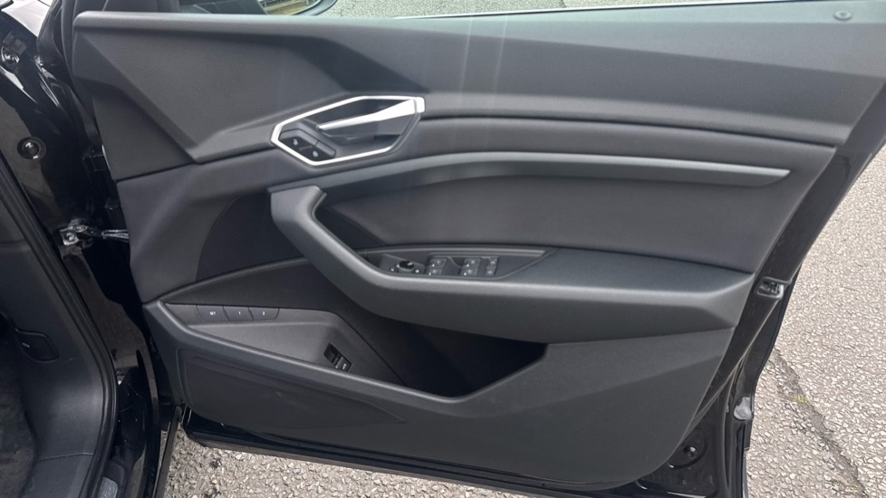 Used Audi e-tron 2020 for sale - 77057910: Photo 28