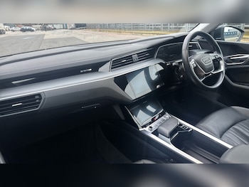 Used Audi e-tron 2020 for sale - 77057910: Photo