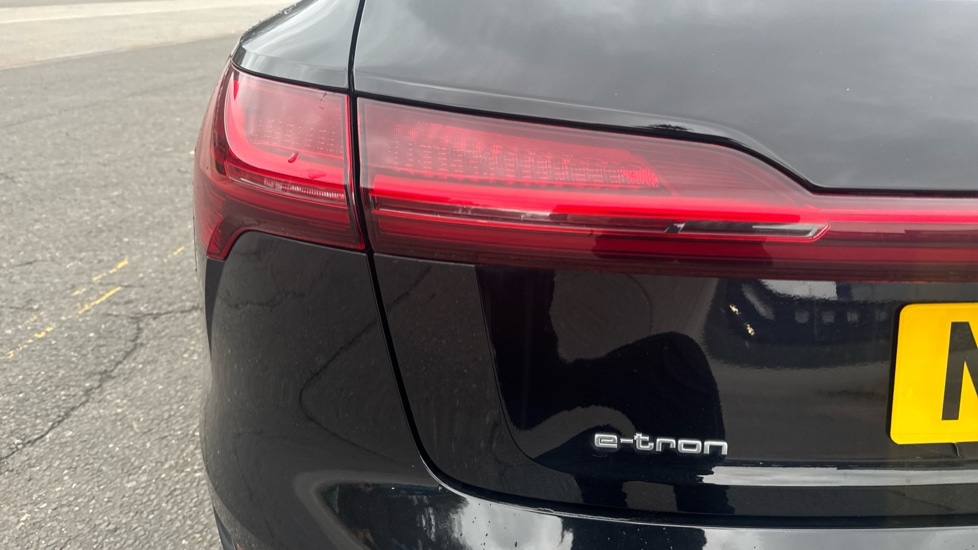 Used Audi e-tron 2020 for sale - 77057910: Photo 33