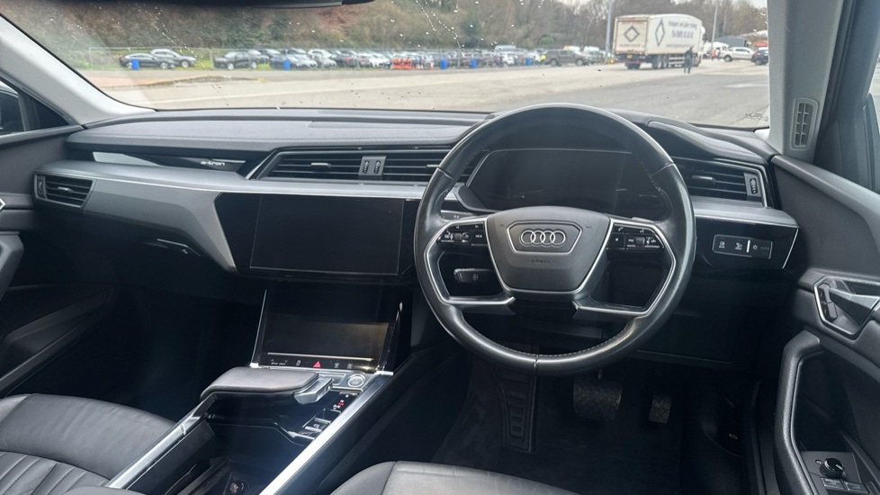 Used Audi e-tron 2020 for sale - 77057910: Photo 6