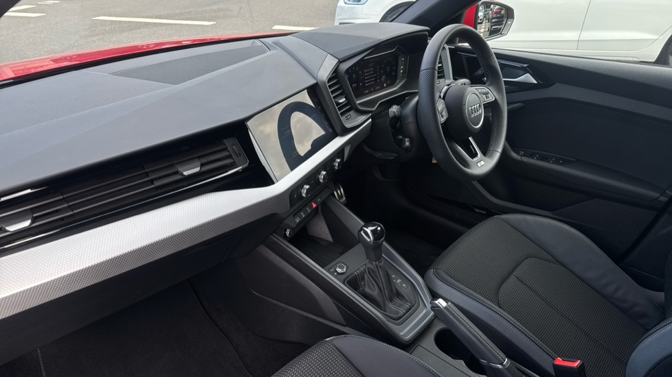 Used Audi A1 2024 for sale - 76868692: Photo 2