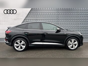 Used Audi Q4 e-tron 2025 for sale - 76696342: Photo