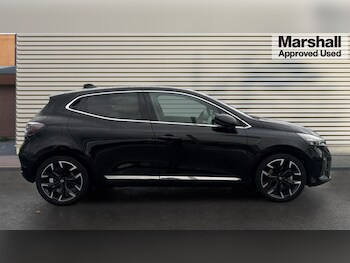 Used Renault Clio 2023 for sale - 76366578: Photo