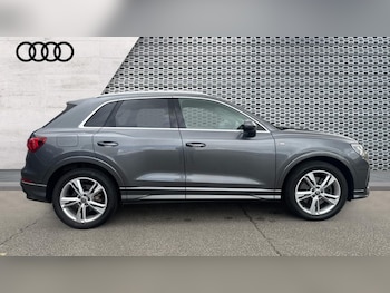 Used Audi Q3 2019 for sale - 75751397: Photo