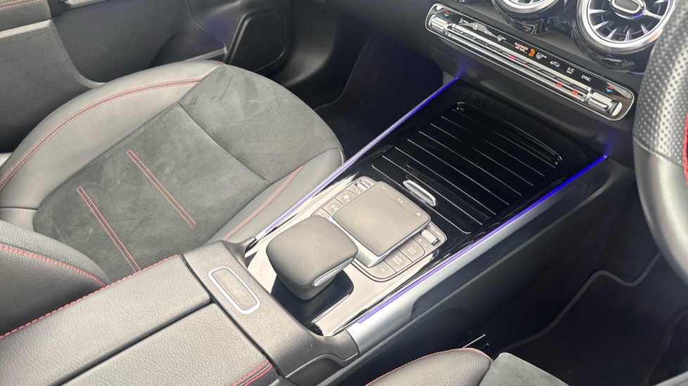 Used Mercedes-Benz GLB 2023 for sale - 76479626: Photo 28