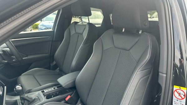 Used Audi Q3 2023 for sale - 76168811: Photo 17