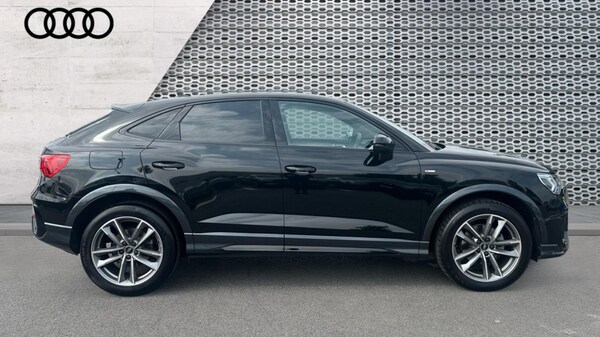 Used Audi Q3 2023 for sale - 76168811: Photo 4