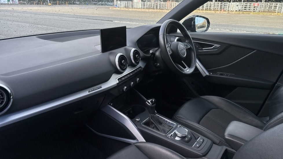 Used Audi Q2 2021 for sale - 76937499: Photo 2