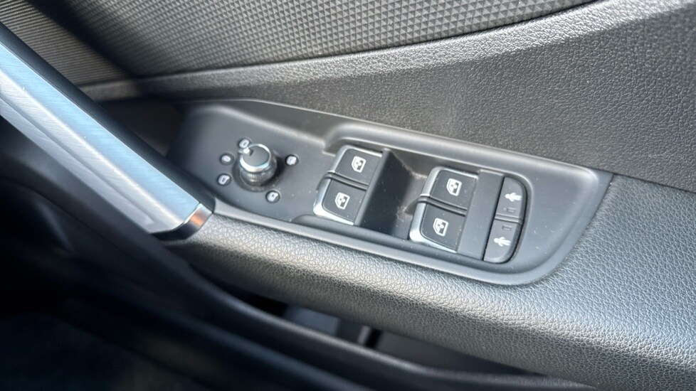 Used Audi Q2 2021 for sale - 76937499: Photo 28