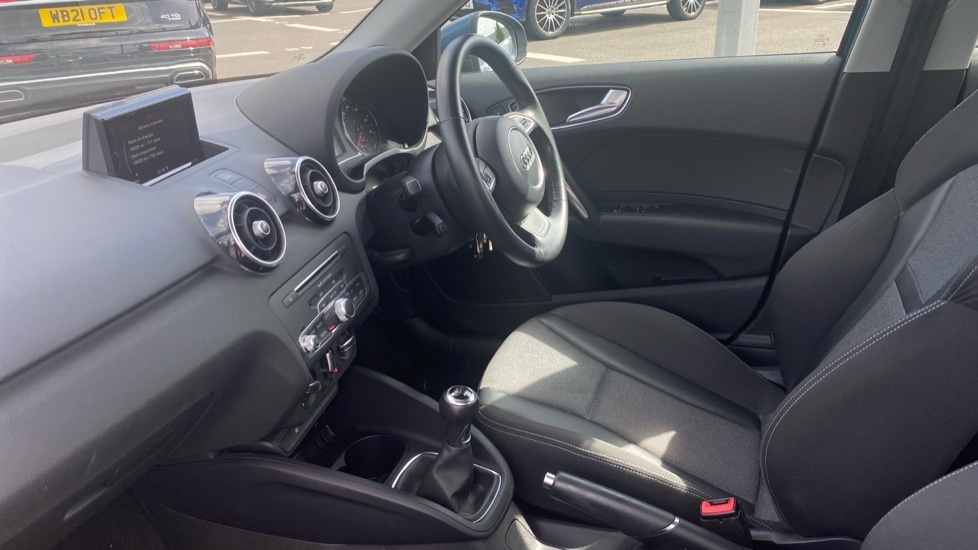 Used Audi A1 2018 for sale - 76176202: Photo 2