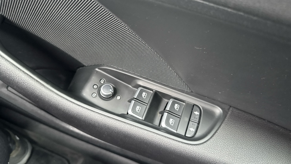 Used Audi A3 2018 for sale - 76888837: Photo 28