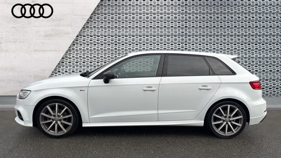 Used Audi A3 2018 for sale - 76888837: Photo 9