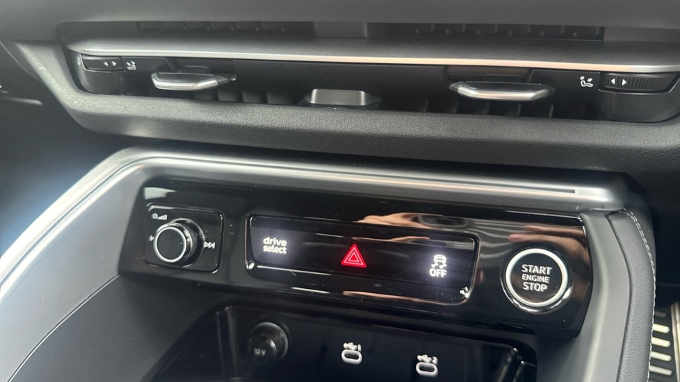 Used Audi Q5 2025 for sale - 76874176: Photo 16