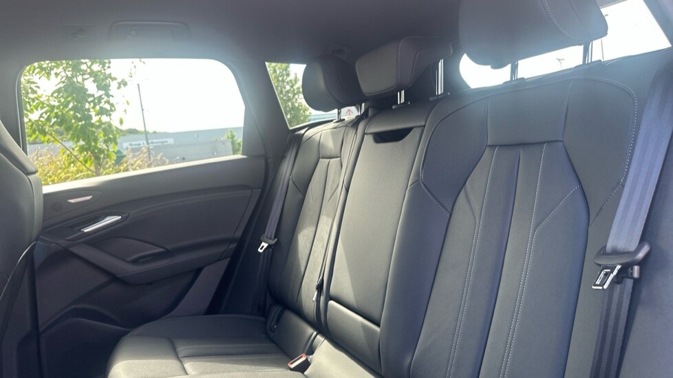 Used Audi Q6 e-tron 2025 for sale - 76328055: Photo 15