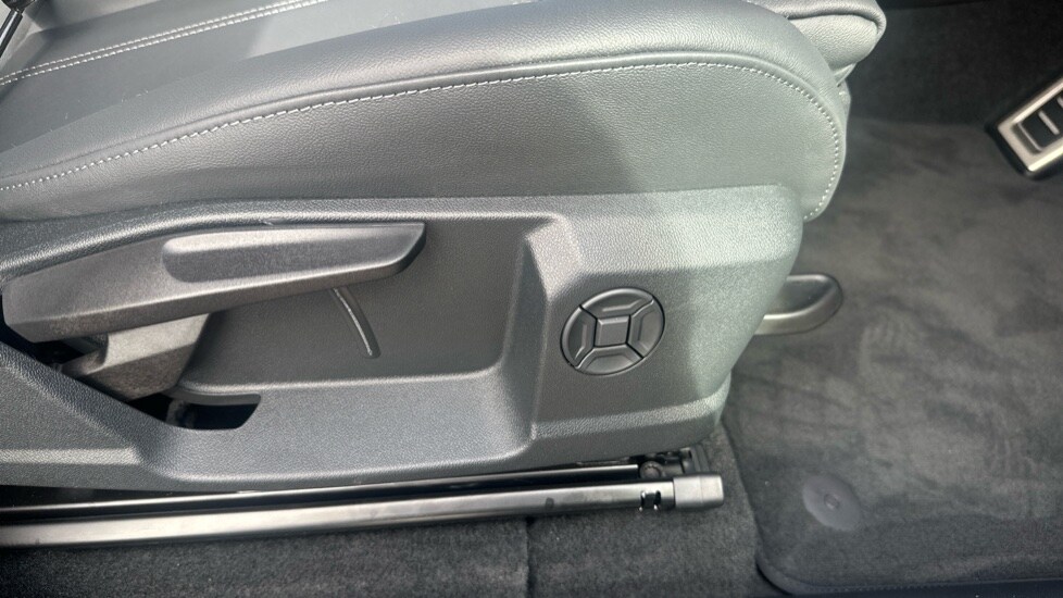 Used Audi Q6 e-tron 2025 for sale - 76328055: Photo 29