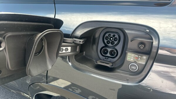 Used Audi Q6 e-tron 2025 for sale - 76328055: Photo 35