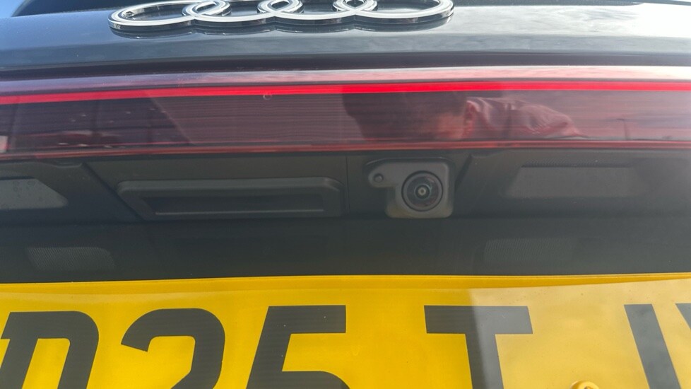 Used Audi Q6 e-tron 2025 for sale - 76328055: Photo 44