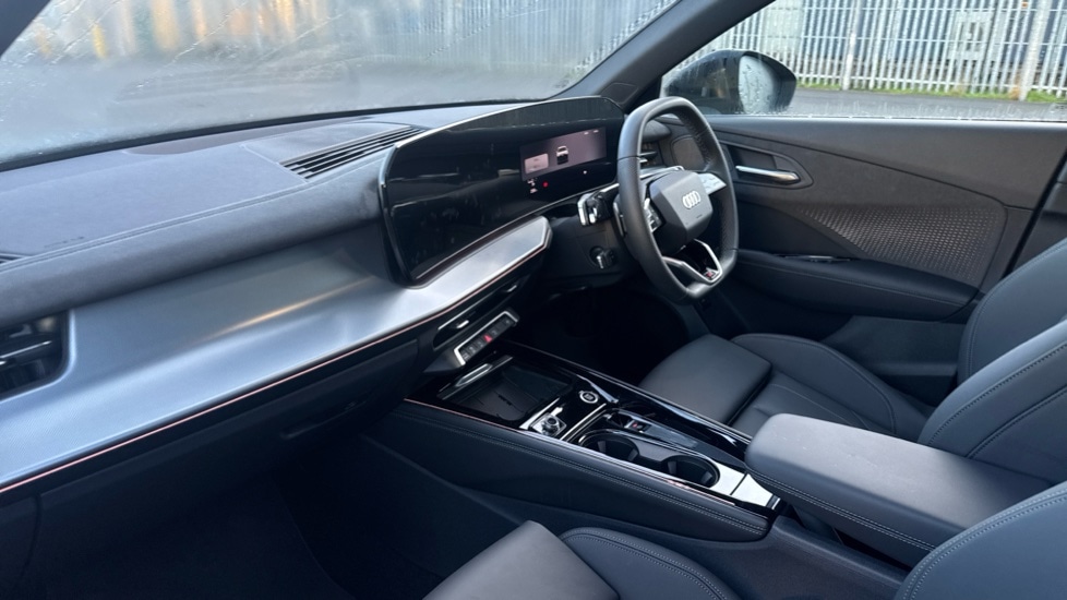 Used Audi Q3 2025 for sale - 76872298: Photo 2