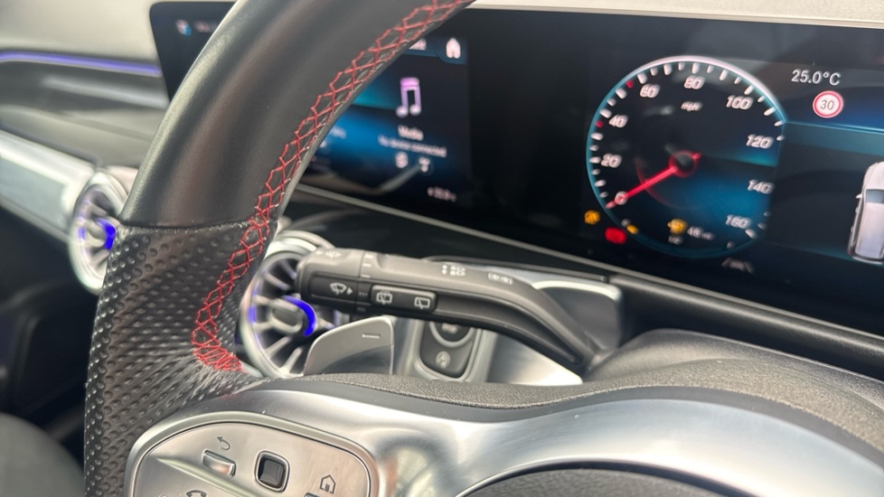 Used Mercedes-Benz GLB 2023 for sale - 77025372: Photo 25