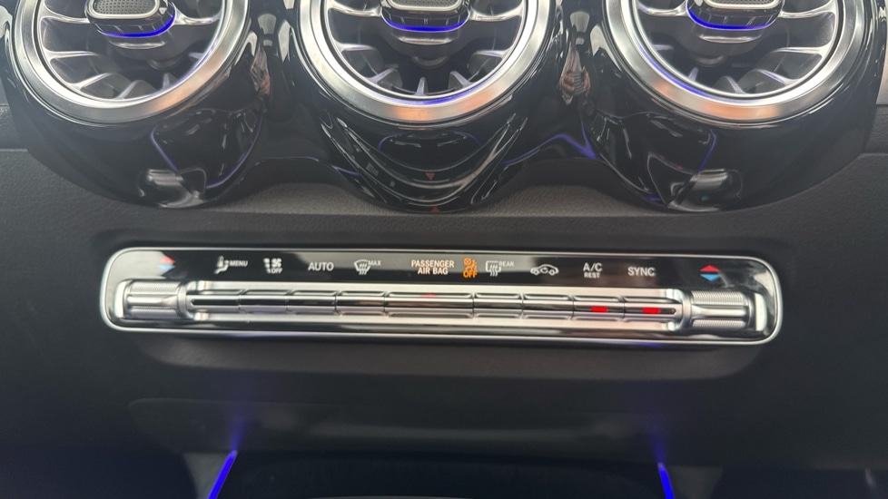 Used Mercedes-Benz GLB 2023 for sale - 77025372: Photo 34