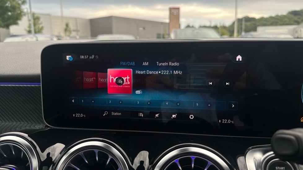 Used Mercedes-Benz GLB 2023 for sale - 77025372: Photo 35