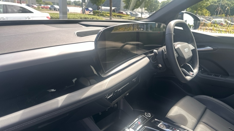 Used Audi Q6 e-tron 2025 for sale - 76870222: Photo 2