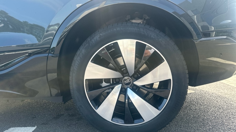 Used Audi Q6 e-tron 2025 for sale - 76870222: Photo 21
