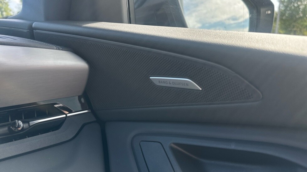 Used Audi Q6 e-tron 2025 for sale - 76870222: Photo 32