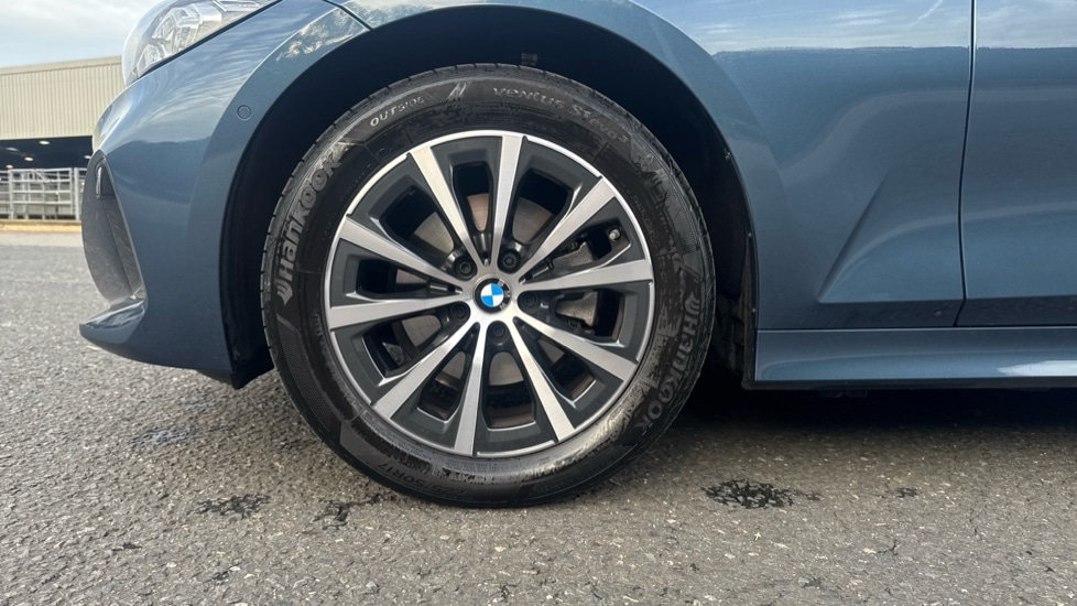 Used BMW 3 Series 2024 for sale - 76609742: Photo 17