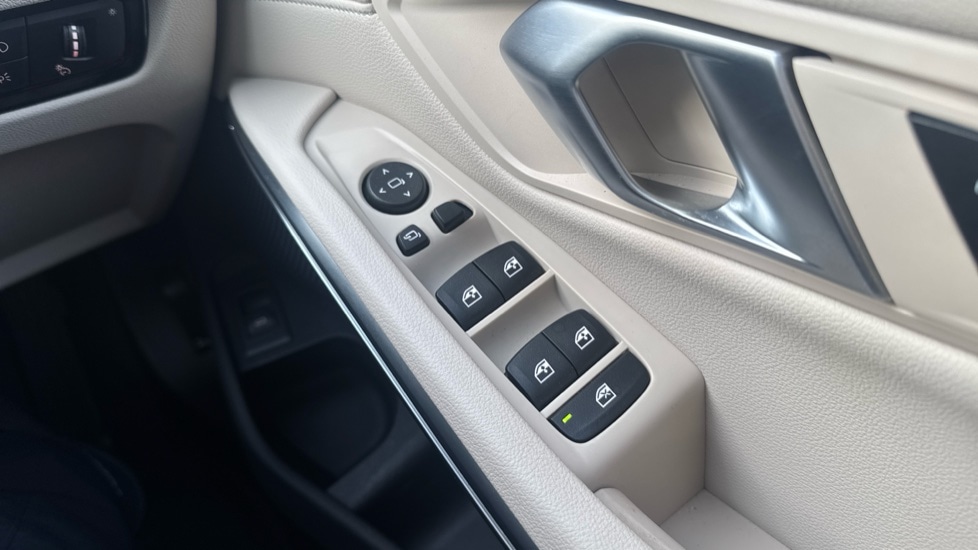 Used BMW 3 Series 2024 for sale - 76609742: Photo 24